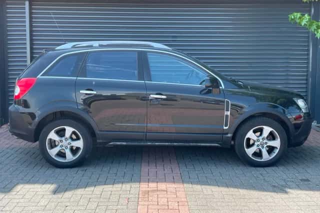 Opel Antara (2007) thumbnail 4