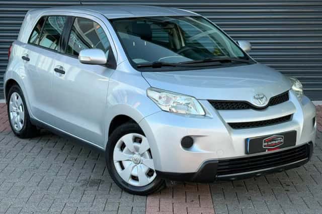 Toyota Urban Cruiser (2009) thumbnail 1