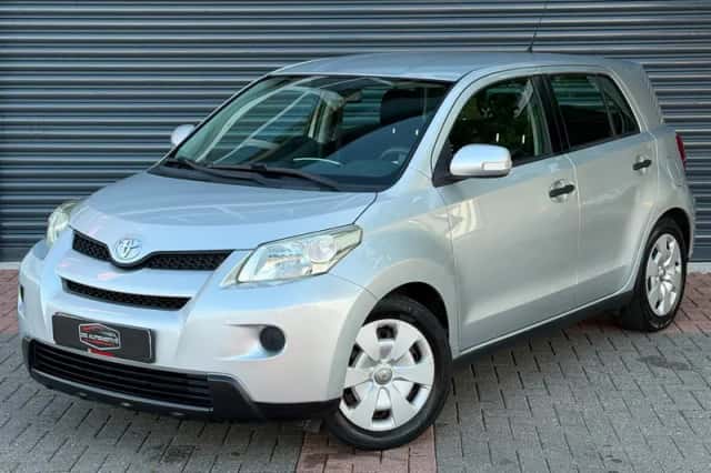 Toyota Urban Cruiser (2009) thumbnail 2
