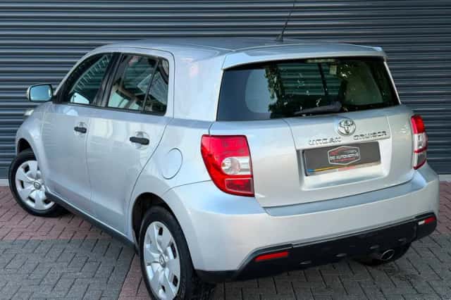 Toyota Urban Cruiser (2009) thumbnail 3