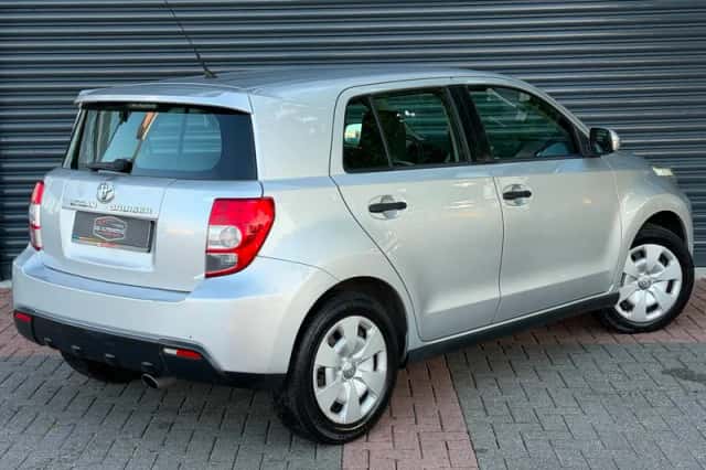 Toyota Urban Cruiser (2009) thumbnail 4