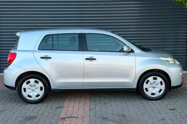 Toyota Urban Cruiser (2009) thumbnail 5