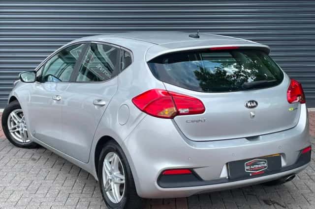 Kia Ceed (2013) thumbnail 3