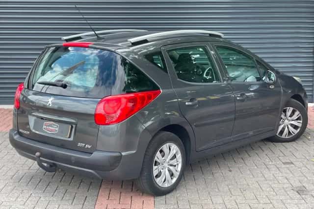 Peugeot 207 (2010) thumbnail 4