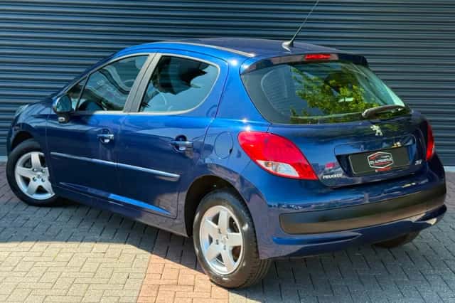 Peugeot 207 (2010) thumbnail 3