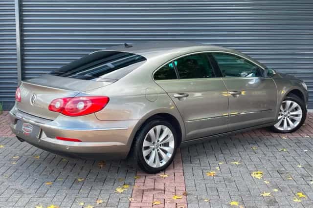 Volkswagen Passat (2010) thumbnail 4
