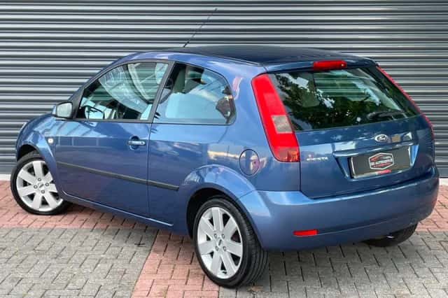 Ford Fiesta (2006) thumbnail 3