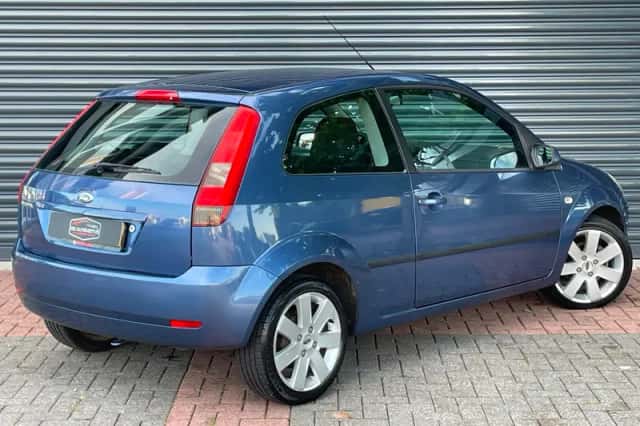 Ford Fiesta (2006) thumbnail 4