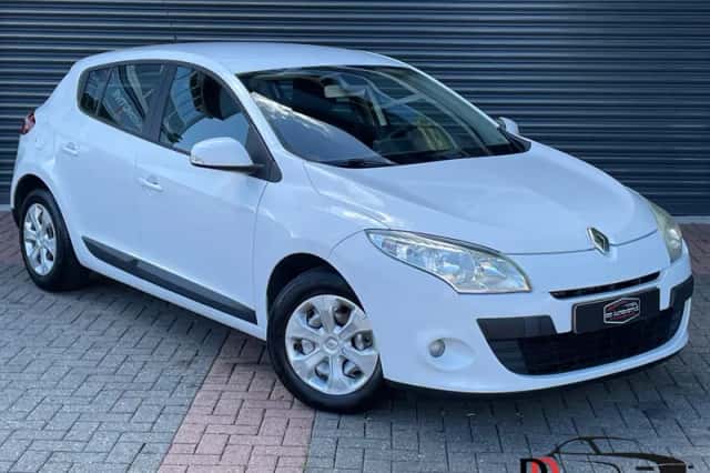Renault Mégane (2010) thumbnail 1