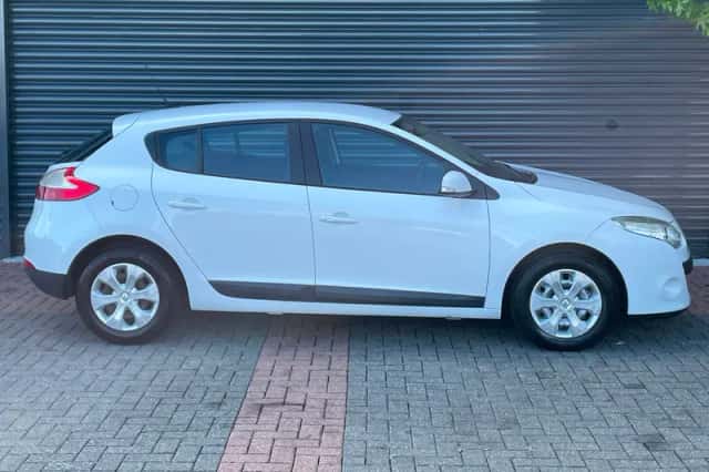 Renault Mégane (2010) thumbnail 5