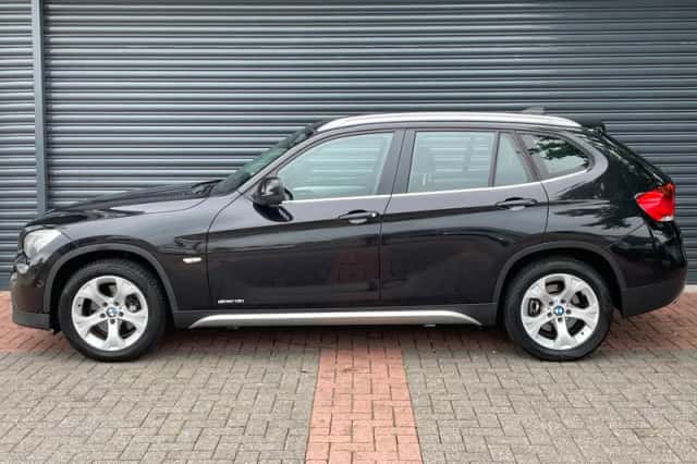 BMW X1 (2011) thumbnail 5