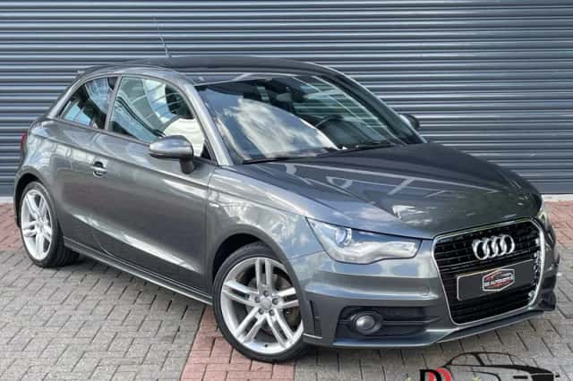 Audi A1 (2011) thumbnail 1