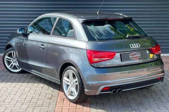 Audi A1 (2011) thumbnail 4