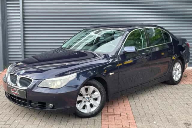 BMW 5-Serie (2004) thumbnail 3