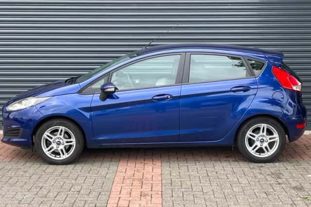 Ford Fiesta (2014) thumbnail 5