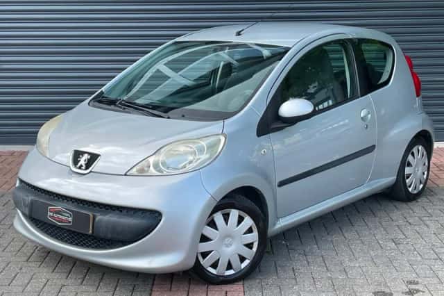 Peugeot 107 (2008) thumbnail 2