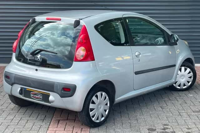 Peugeot 107 (2008) thumbnail 4