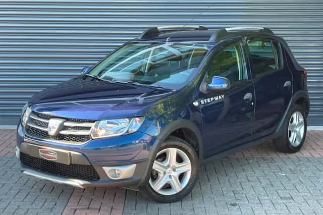 Dacia Sandero (2016) thumbnail 2