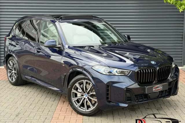 BMW X5 (2023) thumbnail 1