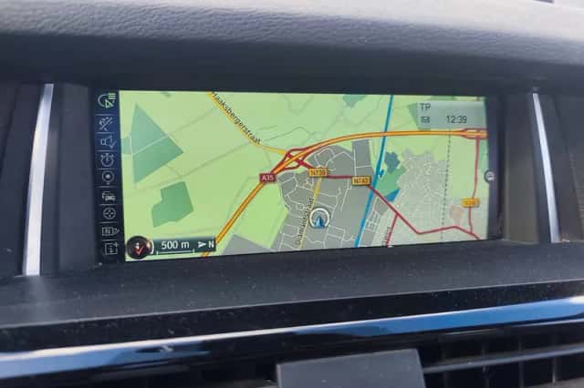 BMW X4 (2015) thumbnail 4