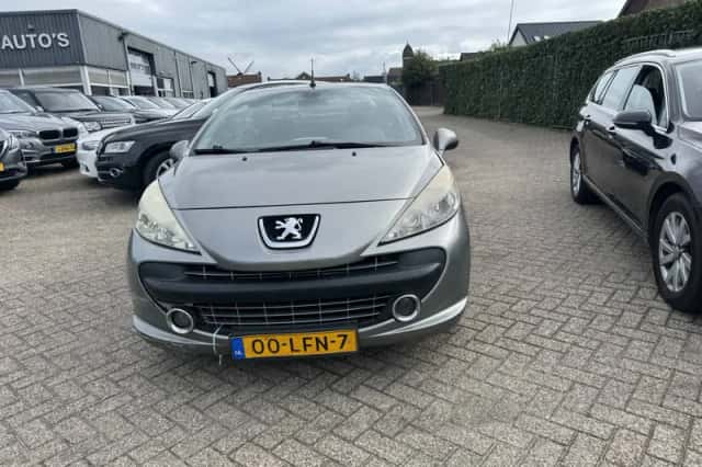 Peugeot 207 (2008) thumbnail 2