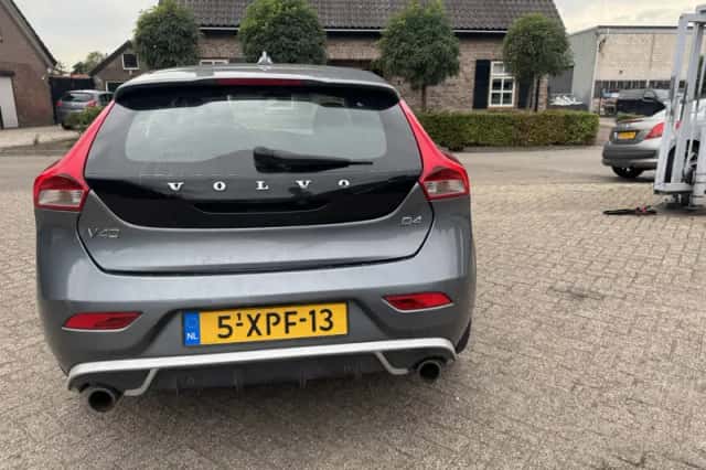 Volvo V40 (2014) thumbnail 5
