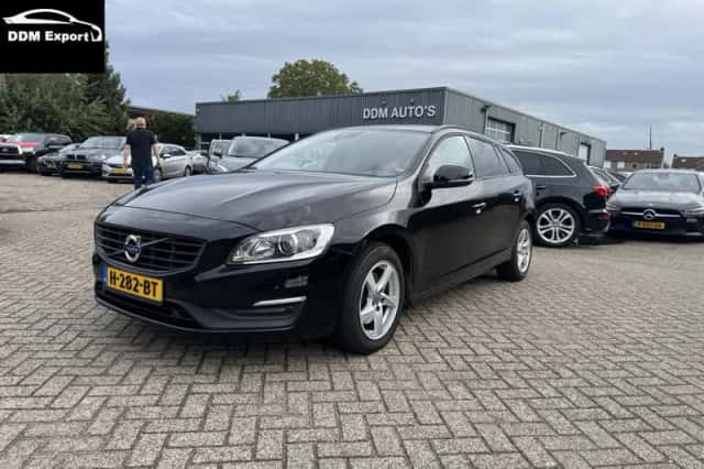 Volvo V60 (2015) thumbnail 1