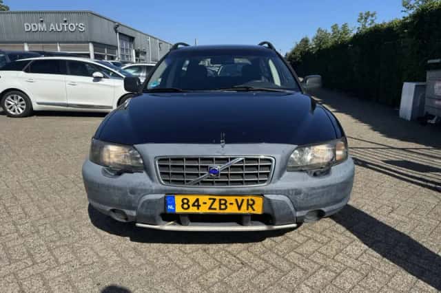 Volvo V70 (2000) thumbnail 2