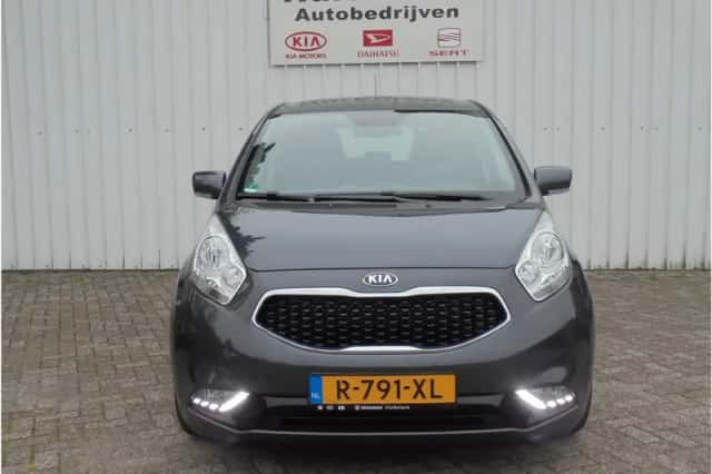 Kia Venga (2016) thumbnail 2