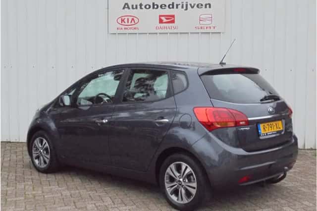 Kia Venga (2016) thumbnail 6