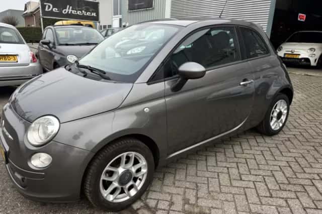 Fiat 500 (2010) thumbnail 2