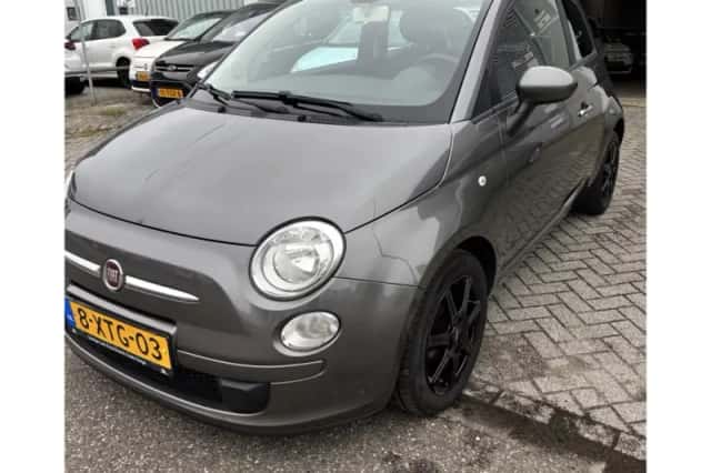 Fiat 500 (2014) thumbnail 2