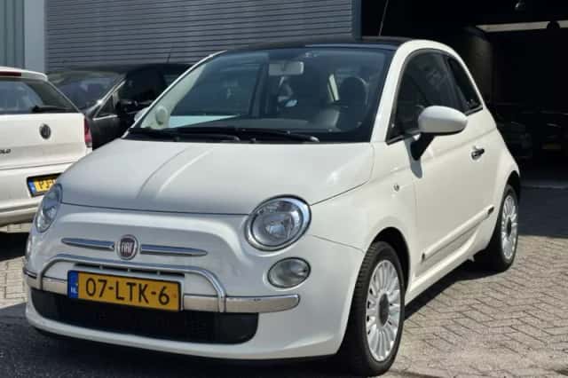 Fiat 500 (2010) thumbnail 1