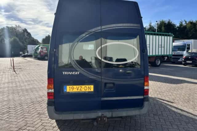Ford Transit (2001) thumbnail 3