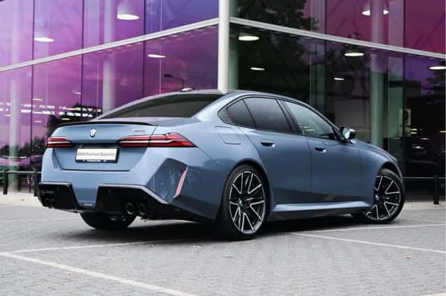 BMW M5 (2026) thumbnail 2