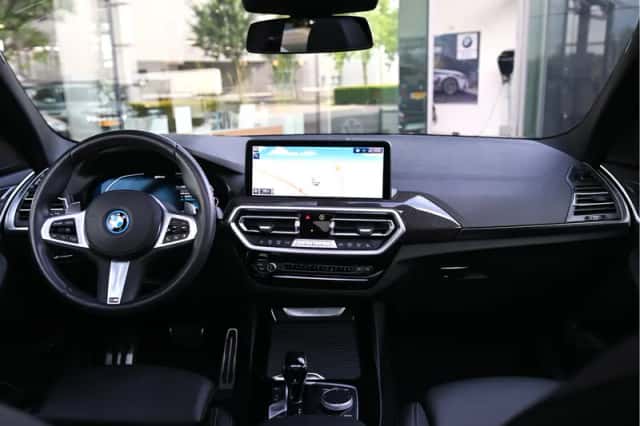 BMW X3 (2022) thumbnail 4