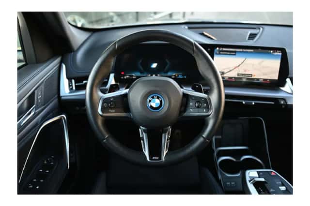 BMW X1 (2023) thumbnail 5