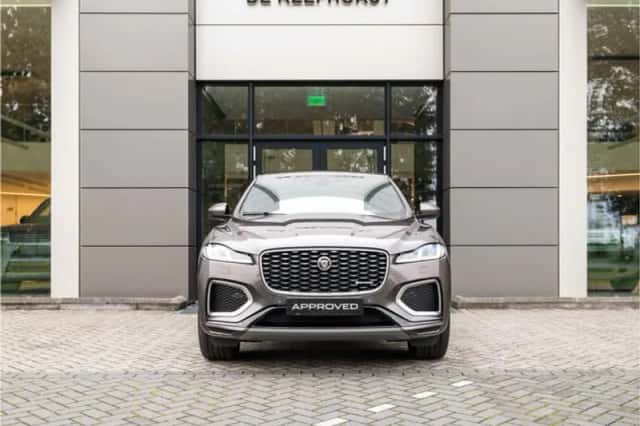 Jaguar F-Pace (2021) thumbnail 6