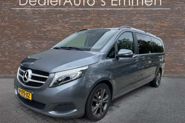 Mercedes-Benz V-Klasse (2019) thumbnail 2