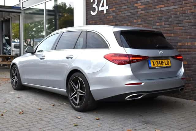 Mercedes-Benz C-Klasse (2022) thumbnail 2