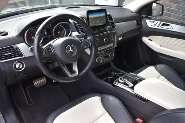 Mercedes-Benz GLE-Klasse (2017) thumbnail 4