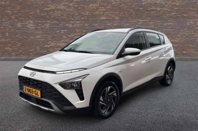 Hyundai Bayon (2024) thumbnail 2