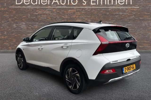 Hyundai Bayon (2024) thumbnail 3