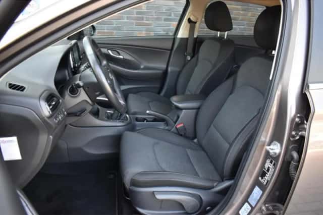 Hyundai i30 (2022) thumbnail 5