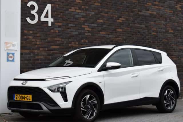 Hyundai Bayon (2024) thumbnail 3