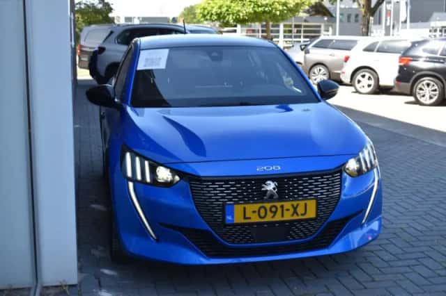 Peugeot 208 (2021) thumbnail 5