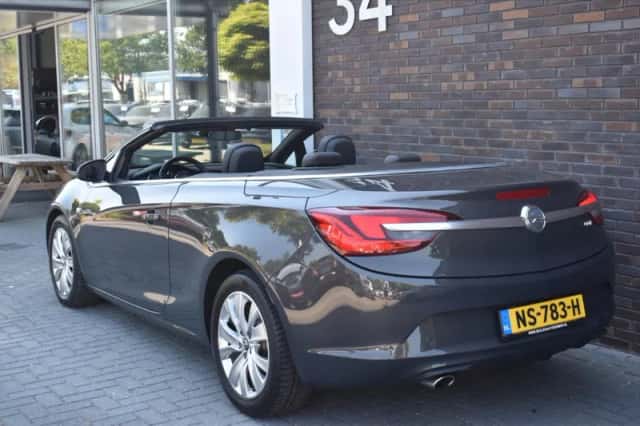 Opel Cascada (2014) thumbnail 2