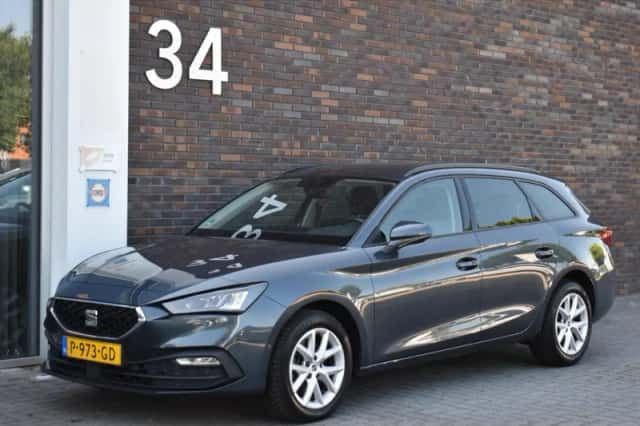 SEAT Leon Sportstourer (2022) thumbnail 3
