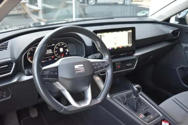 SEAT Leon Sportstourer (2022) thumbnail 4