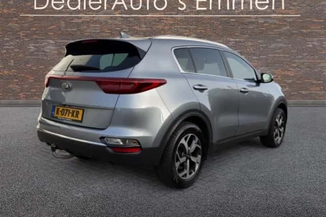 Kia Sportage (2021) thumbnail 4